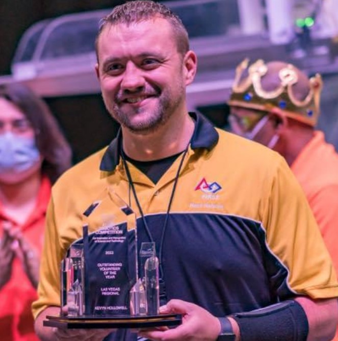 Kevyn Hollowell, Senior Head Referee